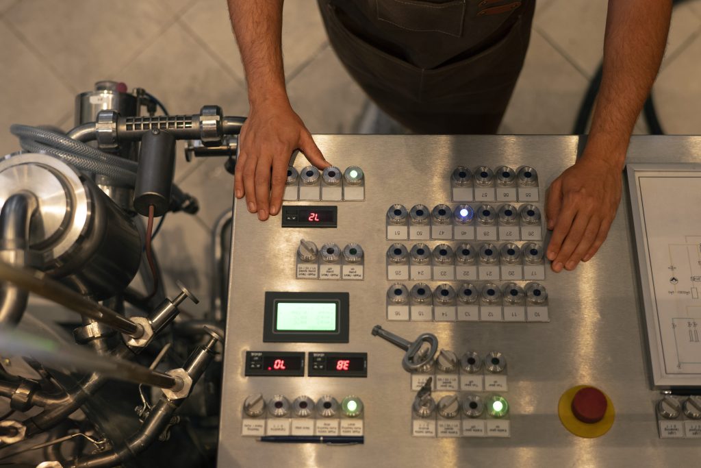 kapasitas genset, genset kapasitas besar, genset untuk pabrik